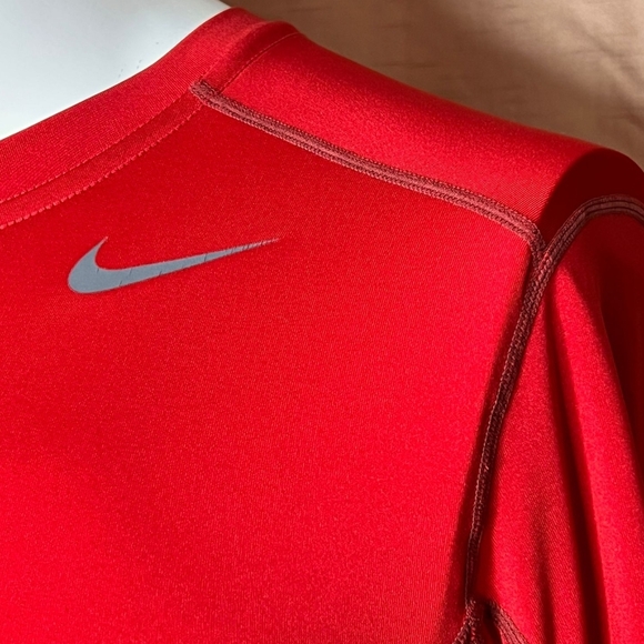 Nike Pro Combat Men's Fitted Long Sleeve Workout Shirt - Size: Small - Red - Picture 4 of 11